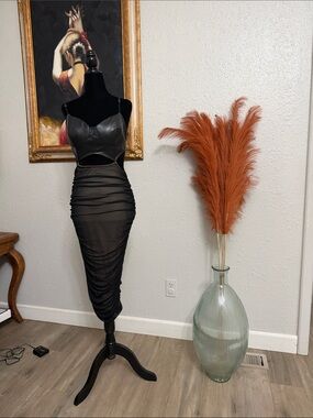 Privy Black Sheer Ruched Pencil Skirt - Women